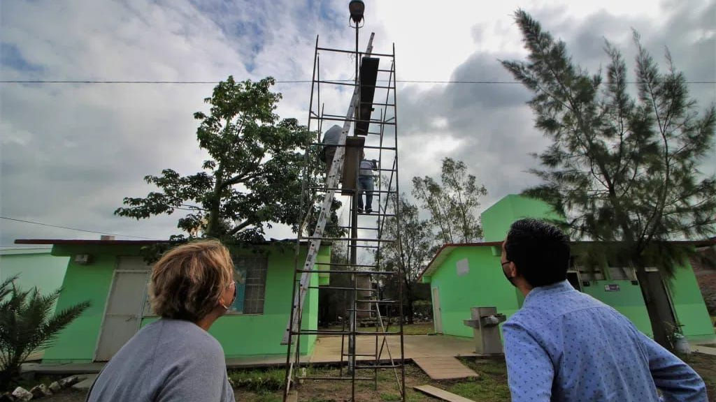 Supervisa SEG trabajos de mantenimiento en escuelas