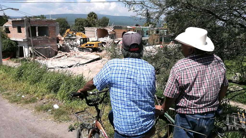 Derrumban años de historias para construir en Celaya distribuidor Celanese