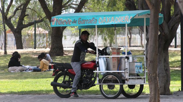 Comerciantes celayenses no responden a su credencialización