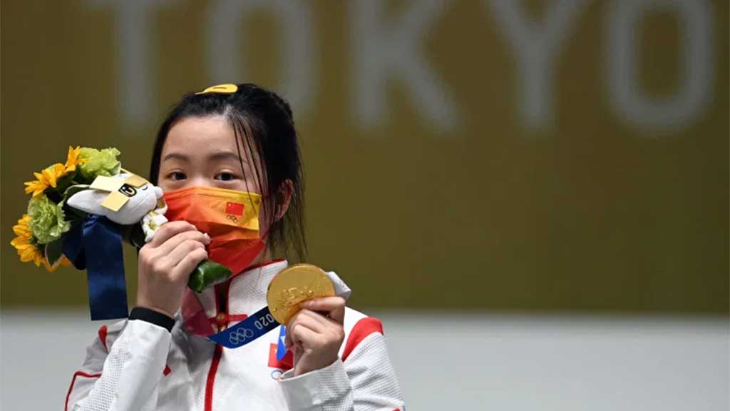 Yang Qian se convierte en la primera atleta con el primer oro en los Olímpicos de Tokio