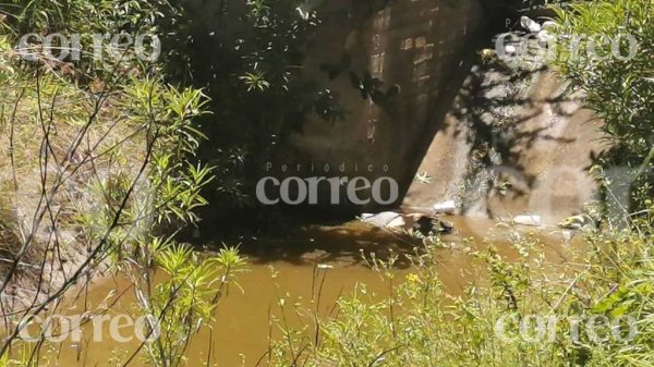 Recuperan el cadáver de un motociclista en canal de riego de Salamanca