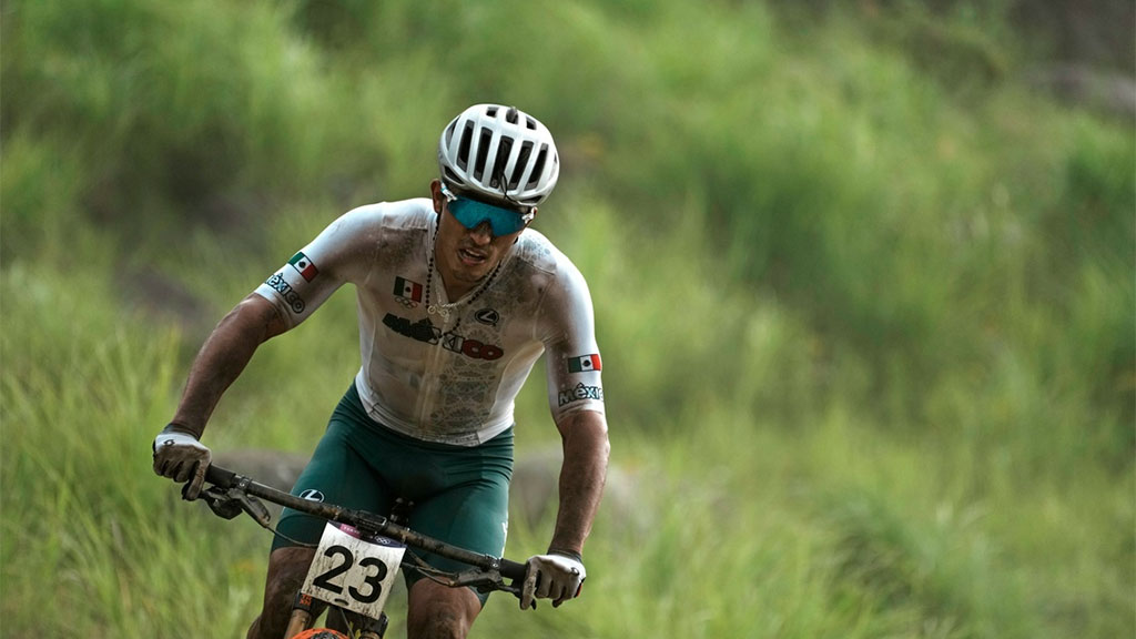 Gerardo Ulloa queda en el lugar 23 en prueba de ciclismo de montaña en Tokio