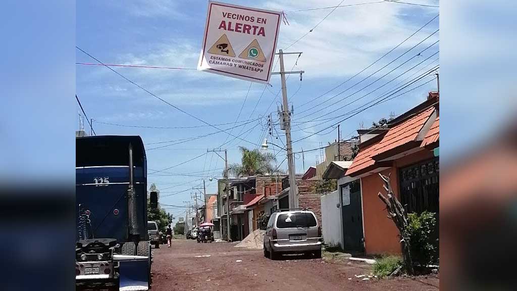 Habitantes de Salamanca recurren a letreros de advertencia por inseguridad