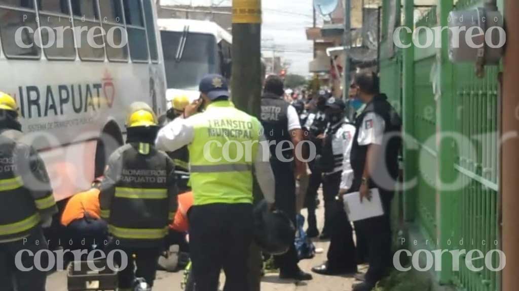 Camión de Irapuato atropella a un hombre; su pierna quedó atorada entre las llantas