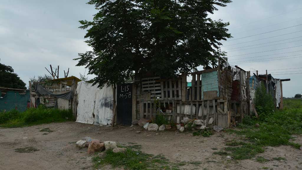 Sin luz ni seguridad: así sobreviven en San Juan de Abajo