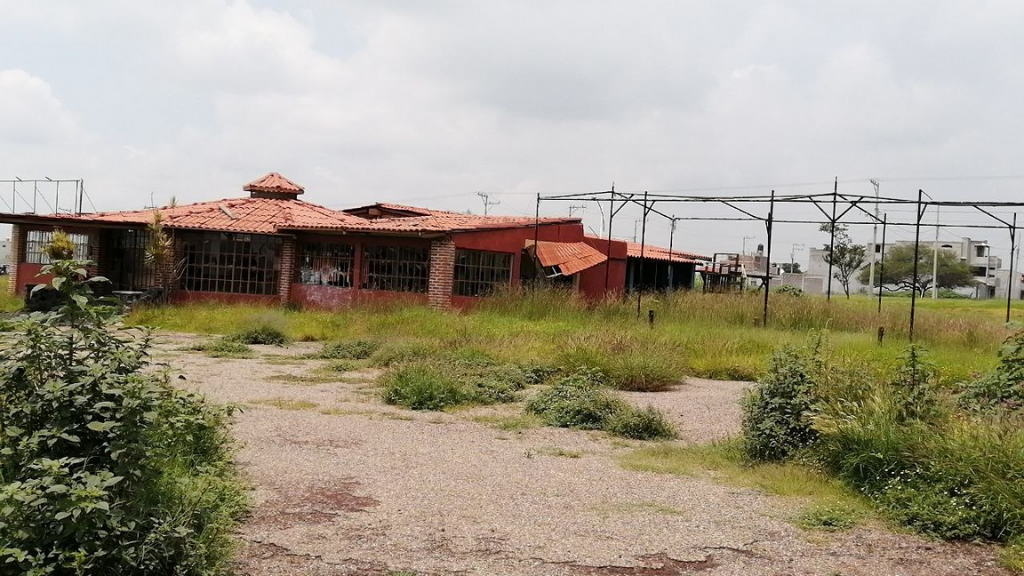 Sin agua, sin drenaje ni seguridad, así se vive en la Efrén Capiz en Salamanca