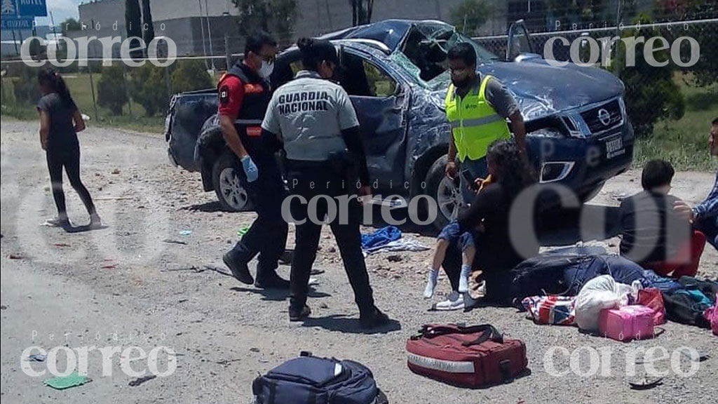 Fuerte choque en carretera San José Iturbide-Querétaro deja nueve lesionados