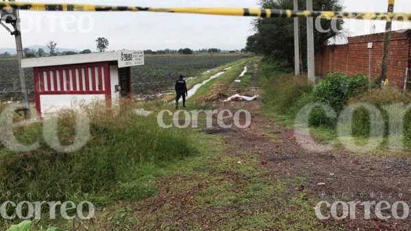 Abandonan cadáver maniatado cerca de la vidriera de la tequilera de Corralejo en Pénjamo