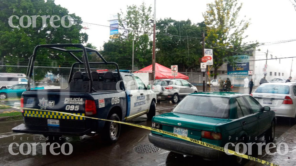 Presuntos delincuentes piden ayuda en FGE al ser baleados en León