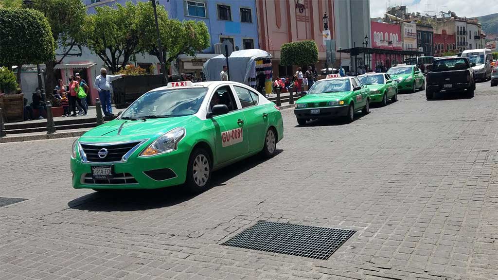 Exhortan a taxistas a mantener contacto directo con las autoridades de seguridad en Guanajuato