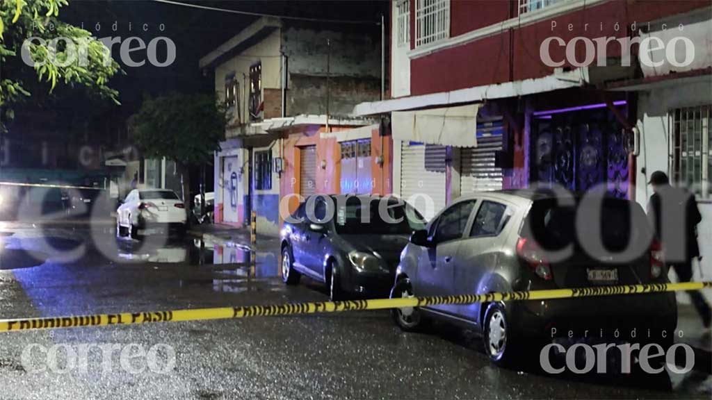 Motociclistas asesinan a conductor en la colonia Los Reyes de Irapuato