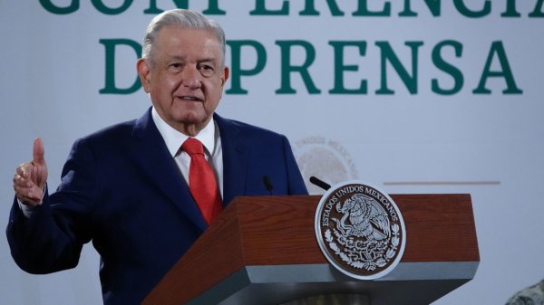 AMLO acusa corrupción empresarial en la distribución del agua de Guanajuato