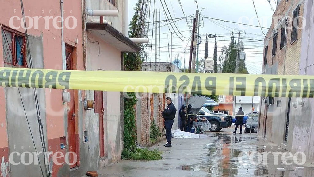 Hombre de 50 años muere en la vía pública de San José Iturbide