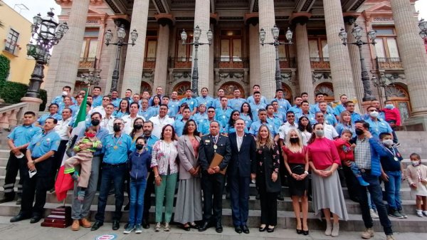 Gobierno de Guanajuato brinda reconocimiento a bomberos voluntarios