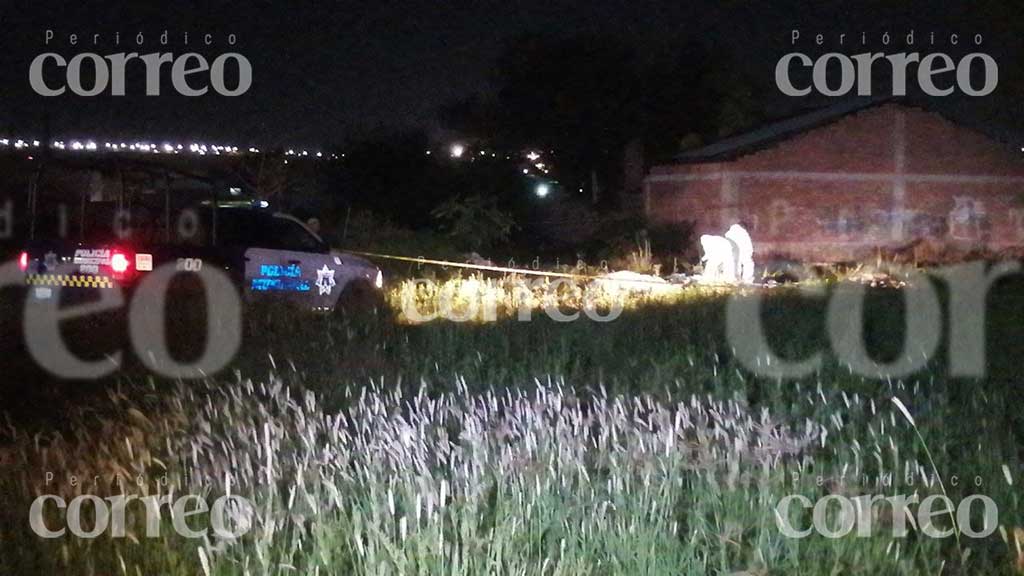 Abandonan un cuerpo en un terreno baldío en la colonia San Ignacio de León