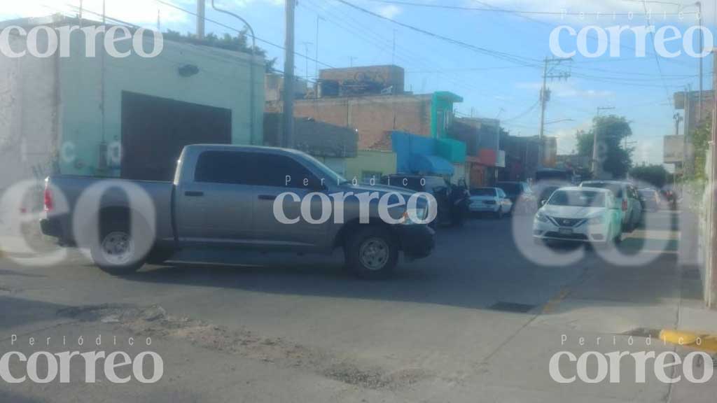 Cierran calles de la colonia Lindavista en Celaya por fuerte cateo