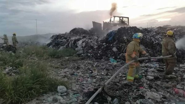 Sin parar: por novena ocasión en este año se incendia tiradero en Purísima del Rincón