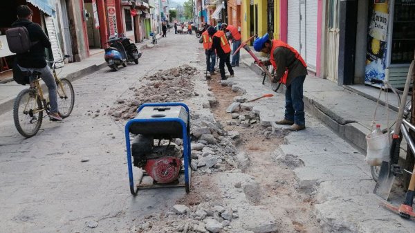 Obras en Victoria se extienden por mal trabajo previo en red de drenaje