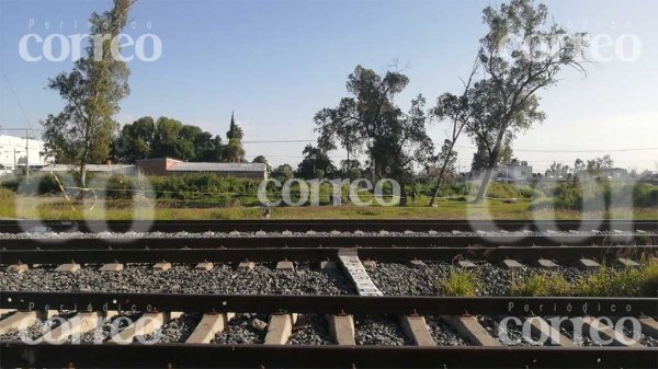 Abandonan el cuerpo de un hombre al costado de las vías del tren en León