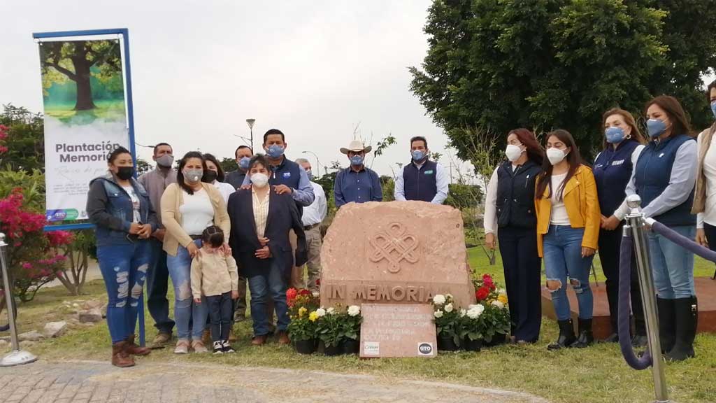 Arranca plantación ‘Raíces de por vida’ en memoria de los fallecidos por covid