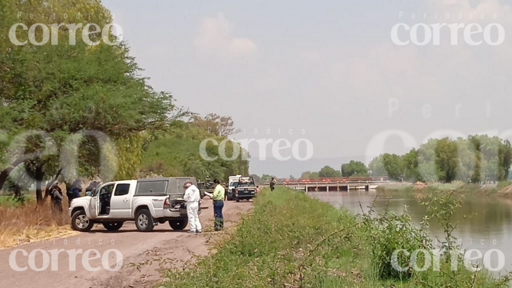 Abandonan el cadáver de un hombre en el Canal de Coria en Juventino Rosas