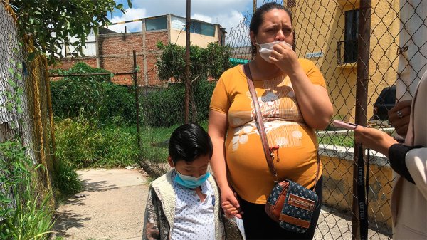 Hermanos en León sufren con regreso a clases, pandemia los ha desmotivado