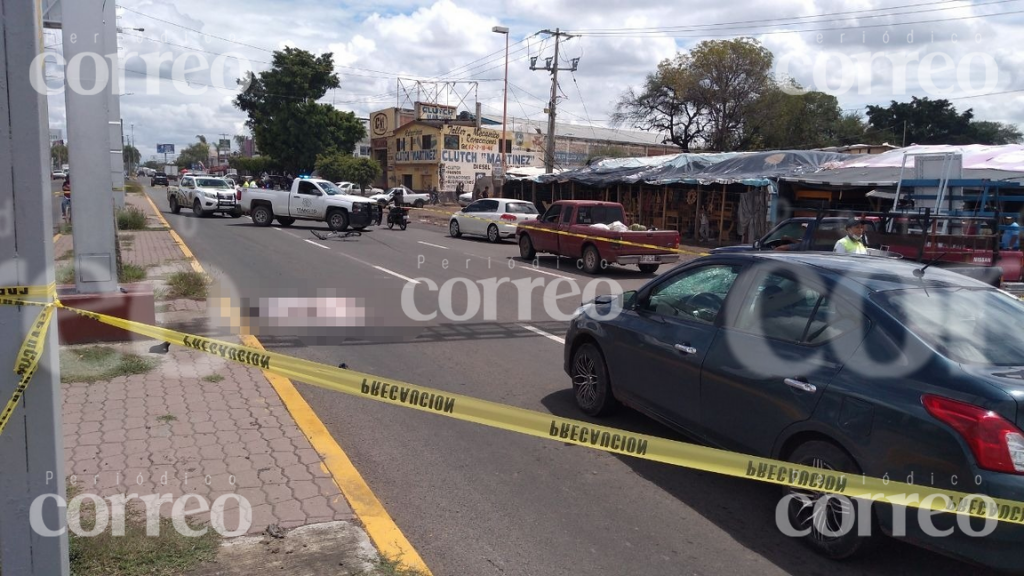 Ciclista muere atropellado en la entrada de Irapuato cuando regresaba de Abasolo