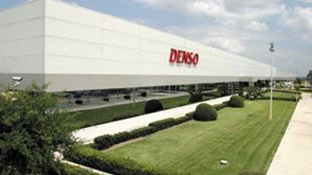 Denso firma convenio con la PAOT para convertirse en una Empresa Limpia