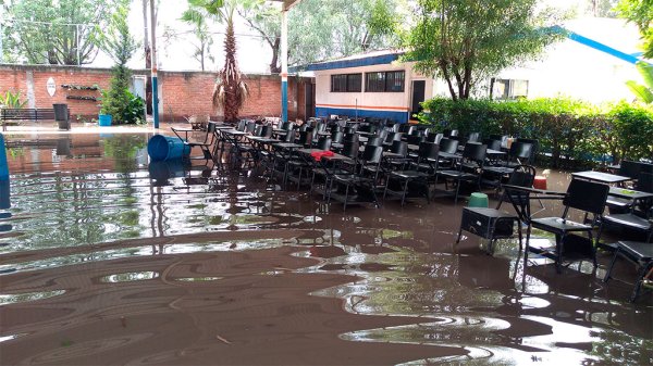 Escuelas inundadas en suroeste de Guanajuato vuelven a clases virtuales