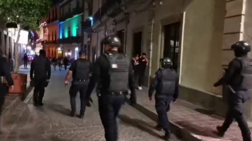 Lesionan a dos policías en campal en Guanajuato capital