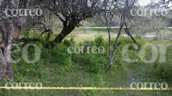 Hallan cadáver de un hombre sobre un camino de terracería en Acámbaro