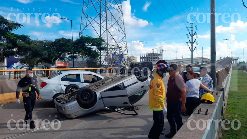 Dos accidentes viales en León dejan ocho personas lesionadas