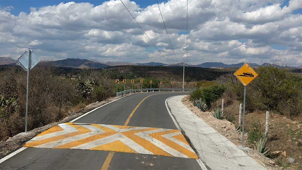 Invertirán 8 mdp para nueva carretera en la comunidad de El Zangarro de Guanajuato