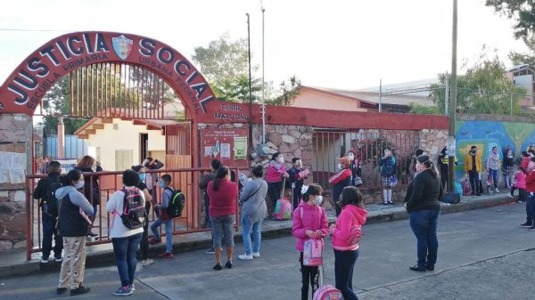 Regresan a las aulas el 95% de las escuelas en el noreste de Guanajuato