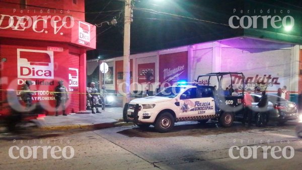 Hombre es asesinado dentro de su vehículo en San José del Consuelo en León