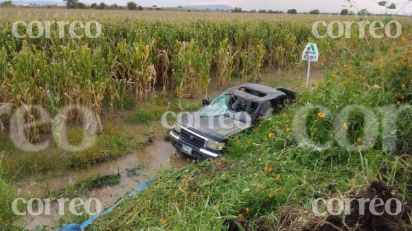 Volcadura en camino Salamanca-La Ordeña deja una persona lesionada