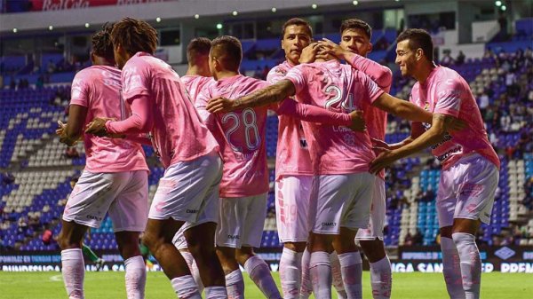 Pachuca se queda con el triunfo ante Puebla