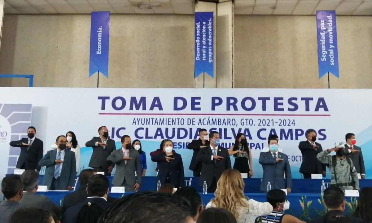 Claudia Silva rinde protesta como alcaldesa de Acámbaro