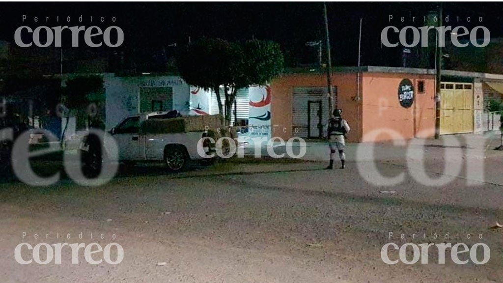 Hombre recibe dos balazos en la cara dentro de un negocio en San Roque, Irapuato