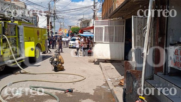 Hombre amenaza con quemar a su familia que lo quería anexar en Silao