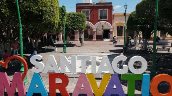 Municipio de Santiago Maravatío despide a todos sus empleados para “renovar plantilla”