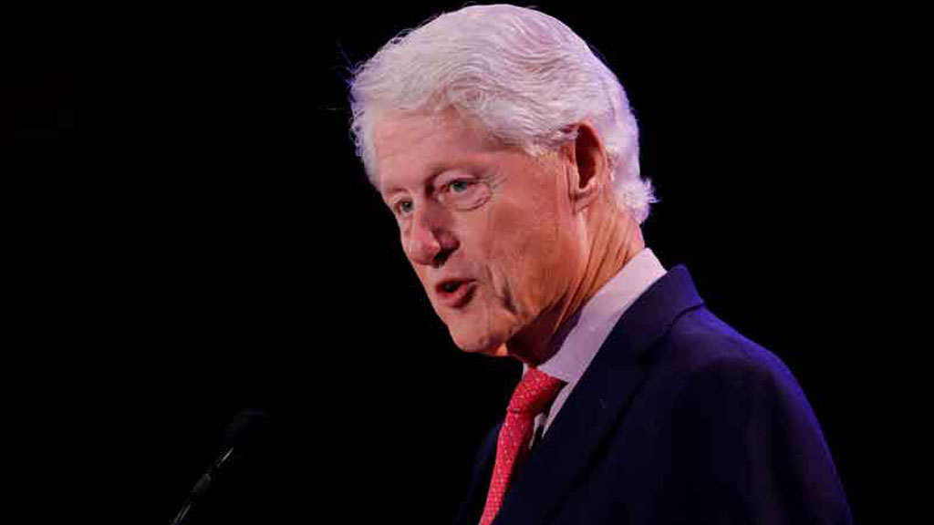 Hospitalizan por infección al expresidente Bill Clinton