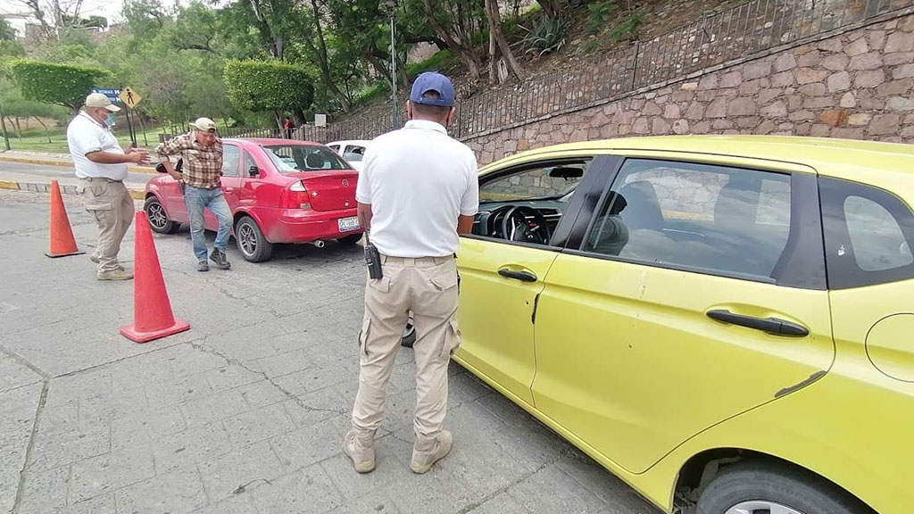 Sólo el 5% de los vehículos en Guanajuato capital ha sido verificado