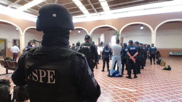 FSPE y Guardia Nacional toman control de Juventino Rosas; liquidan a la policía