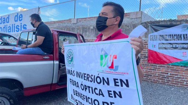 No se rinden: telefonistas salen una vez más a manifestarse por sus garantías laborales