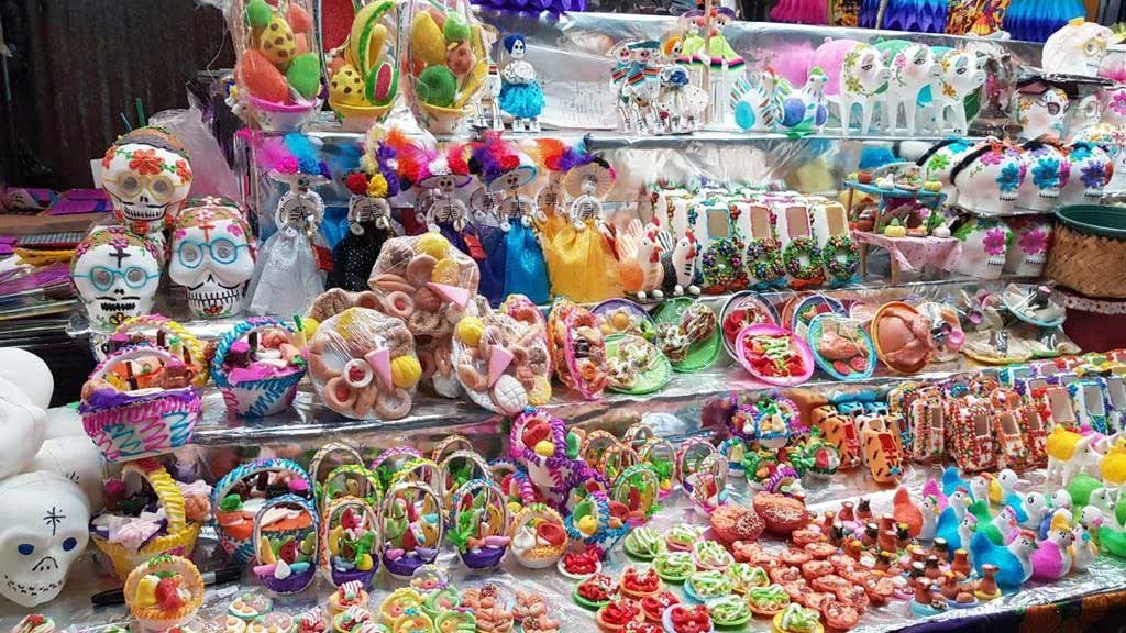 Mantiene familia Romero tradición de los alfeñiques en Salamanca