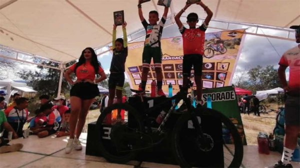 Destacan acambarenses en Campeonato Estatal de Ciclismo de Montaña