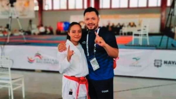 CODE apoya a karateka irapuatense para acudir a campeonato en El Salvador