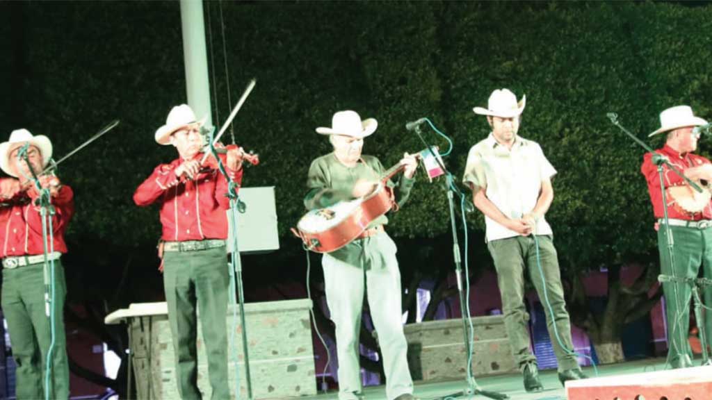 Brillan Leones de la Sierra de Xichú en Festival Generalísimo Hidalgo 2021 de Acámbaro