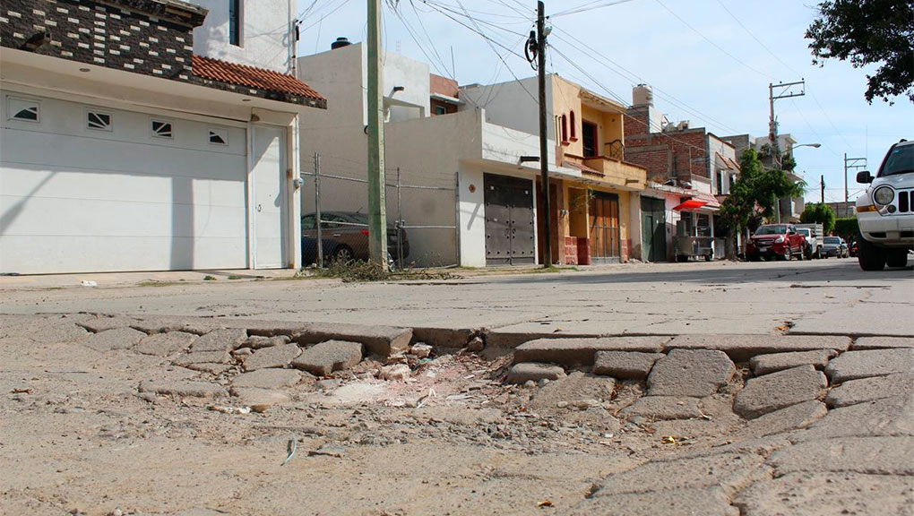 Deshechas lucen calles de Valle de San José ante olvido de autoridades de Silao